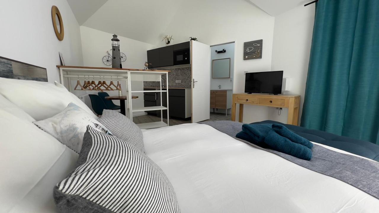 Les Vestiges Du Jour Bed & Breakfast Clohars-Fouesnant Bagian luar foto
